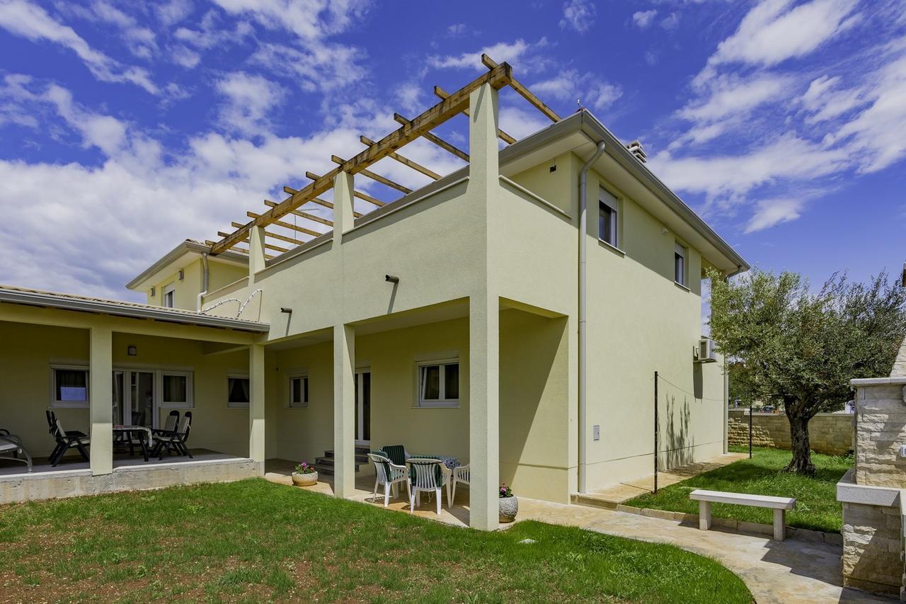 Apartment Kraljevic Умаг Екстериор снимка